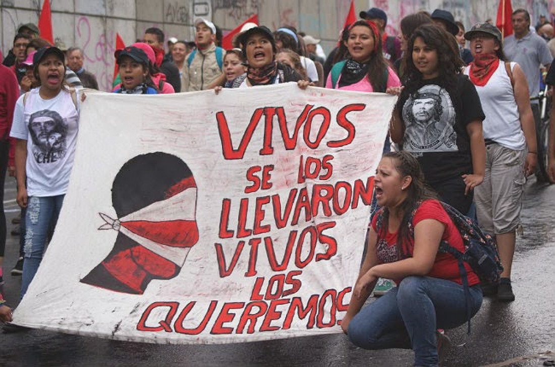 Charla y análisis sobre Ayotzinapa en La Casita Colectiva