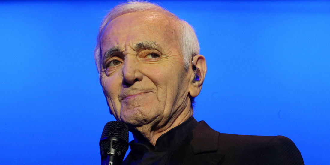 Murió a los 94 años el cantante francés Charles Aznavour