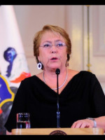 Bachelet, a días de dejar el poder, busca reformar la Constitución chilena