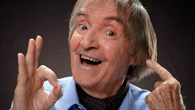 imagen Homenajes, cantos, lágrimas y risas en el último adiós a Carlitos Balá