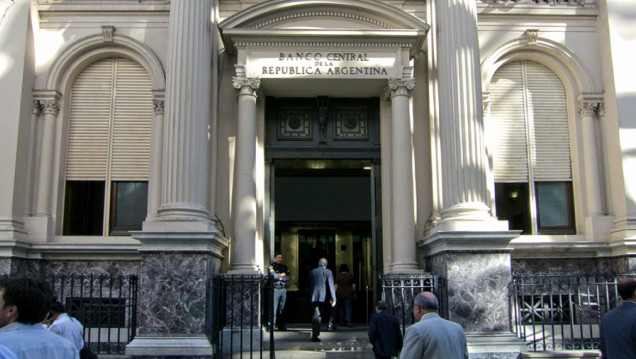 imagen El Banco Central empieza hoy con las subastas diarias de dólares