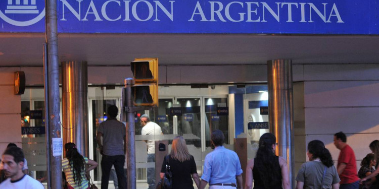 El viernes 9 de febrero no abrirán los bancos