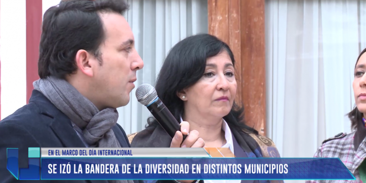 Se izó la bandera de la diversidad en distintos municipios