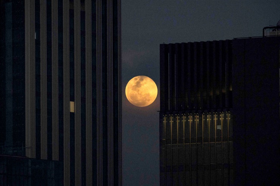 imagen Mirá en vivo la súper luna azul de sangre alrededor del mundo