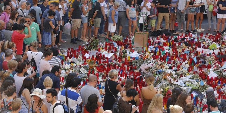 Subieron a 16 las víctimas del atentado a Barcelona