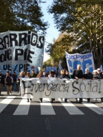 Barrios de Pie pedirá mercadería en los supermercados de Buenos Aires