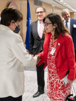 Batakis en Estados Unidos: elogios del FMI, financiamiento del Banco Mundial y encuentro con empresarios