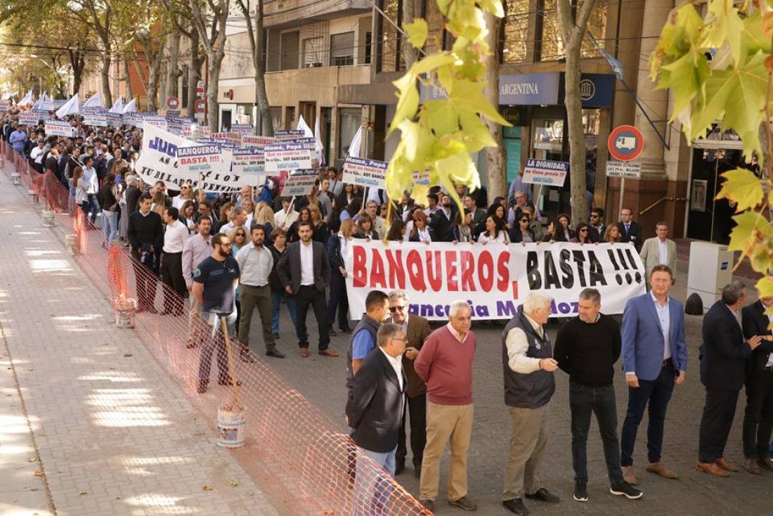 El paro de bancarios tuvo "un acatamiento de más del 90%"