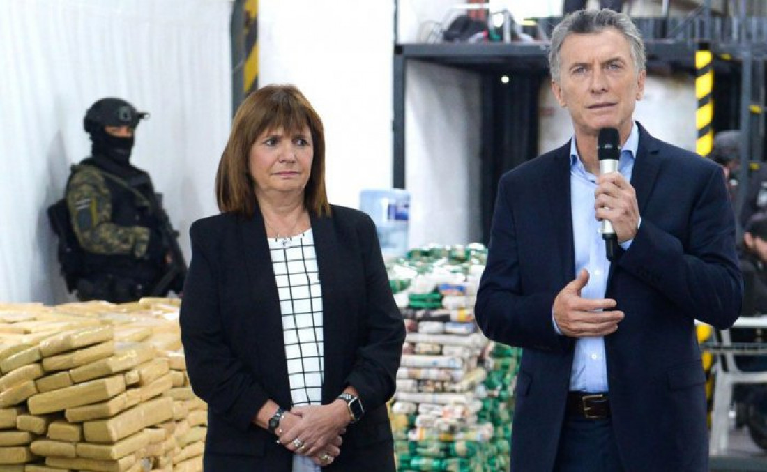 "¡Vos podés estar ahí!", la invitación de Bullrich a una quema de drogas