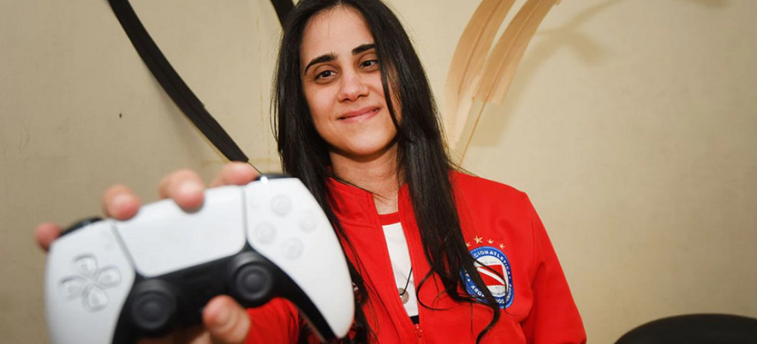 Belén Giunta, la "gamer" mendocina y medalla de plata en Pro Evolution Soccer de los Juegos Odesur