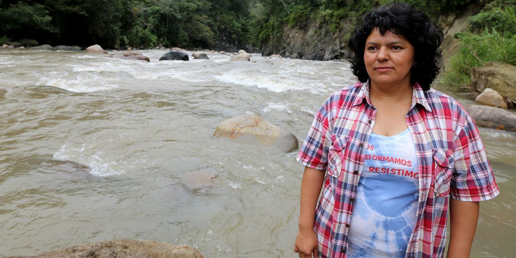 Piden que se esclarezca el asesinato de la activista Berta Cáceres