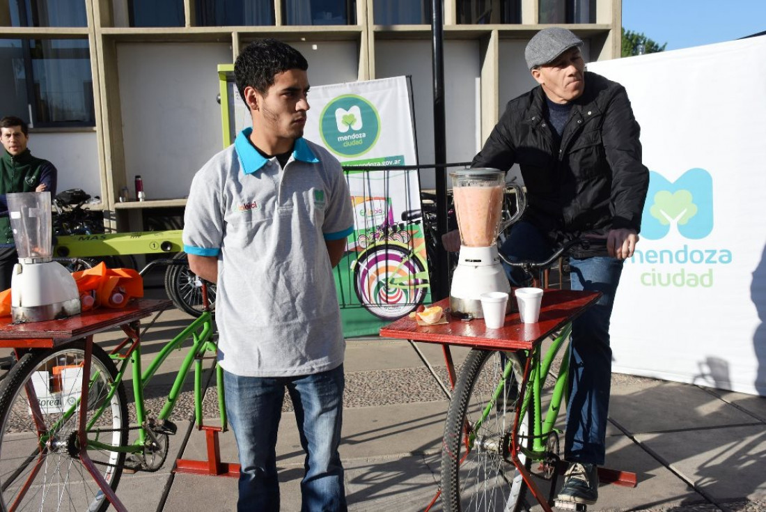 Día Mundial sin Auto: premiaron a empleados que fueron a trabajar en bici