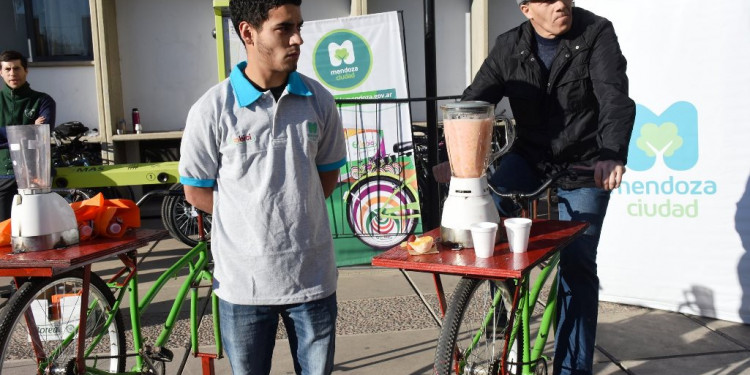 Día Mundial sin Auto: premiaron a empleados que fueron a trabajar en bici