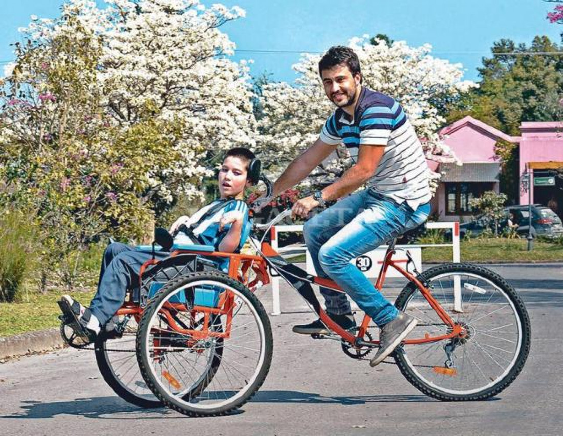Diego Blas inventó una bicicleta terapéutica