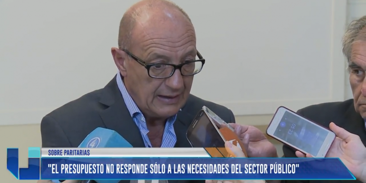 "El presupuesto no responde sólo a las necesidades del sector público"