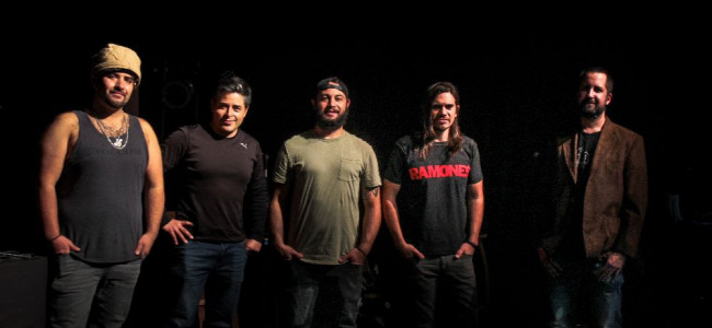 Blaylock homenajea al grunge de Pearl Jam en el Teatro Plaza