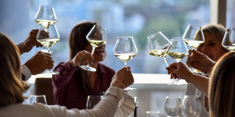 Más de 60 especialistas internacionales eligen en Mendoza a las mejores bodegas del mundo