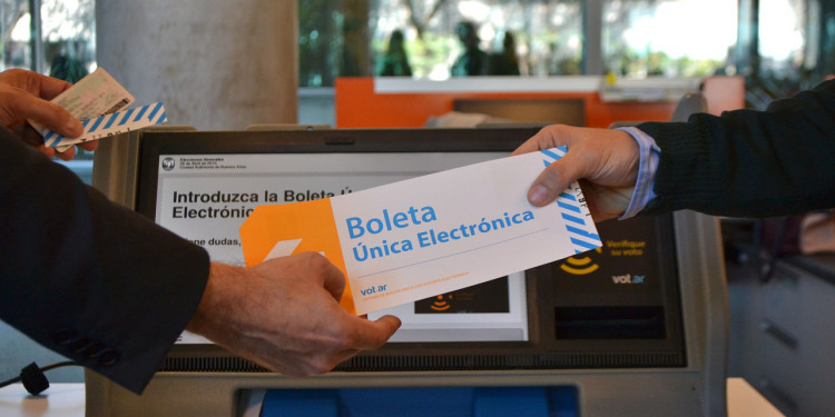 Descartan de plano la boleta electrónica para octubre