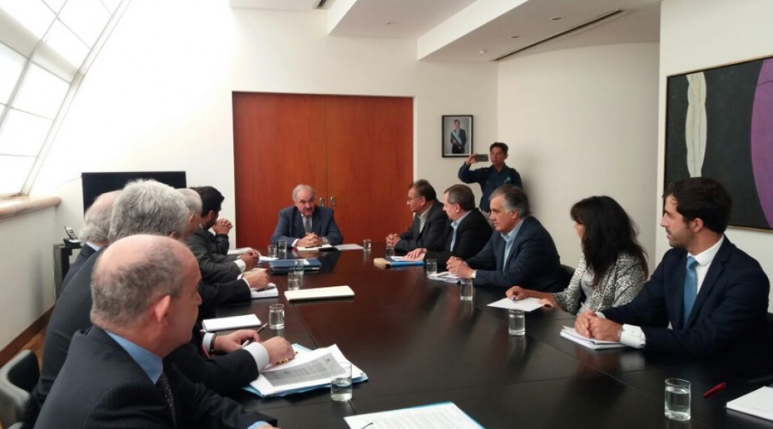 Comisión boliviana se reúne con autoridades argentinas por controles migratorios
