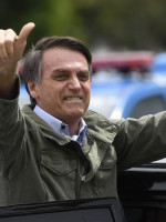 Bolsonaro se reúne con Temer en su primera visita a Brasilia