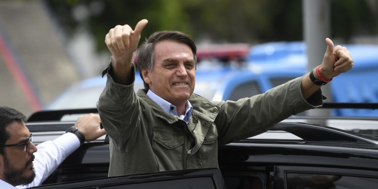 Bolsonaro se reúne con Temer en su primera visita a Brasilia