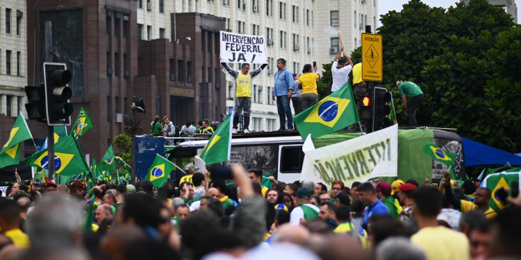 Bolsonaro cede a EEUU el uso de la base aeroespacial de Alcántara