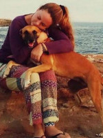 Boni, la perra que viajó desde el Ecuador para reencontrarse con su dueña