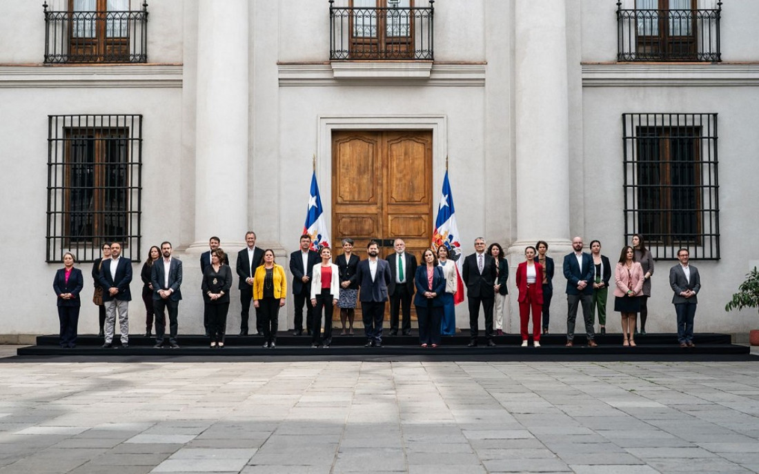 Chile tras el "rechazo" a la nueva Constitución: Boric baraja de nuevo y rearma su gabinete