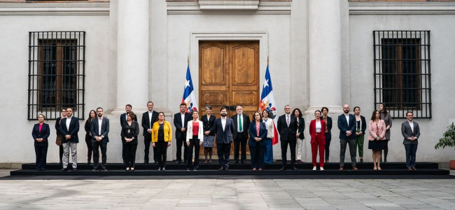 Chile tras el "rechazo" a la nueva Constitución: Boric baraja de nuevo y rearma su gabinete