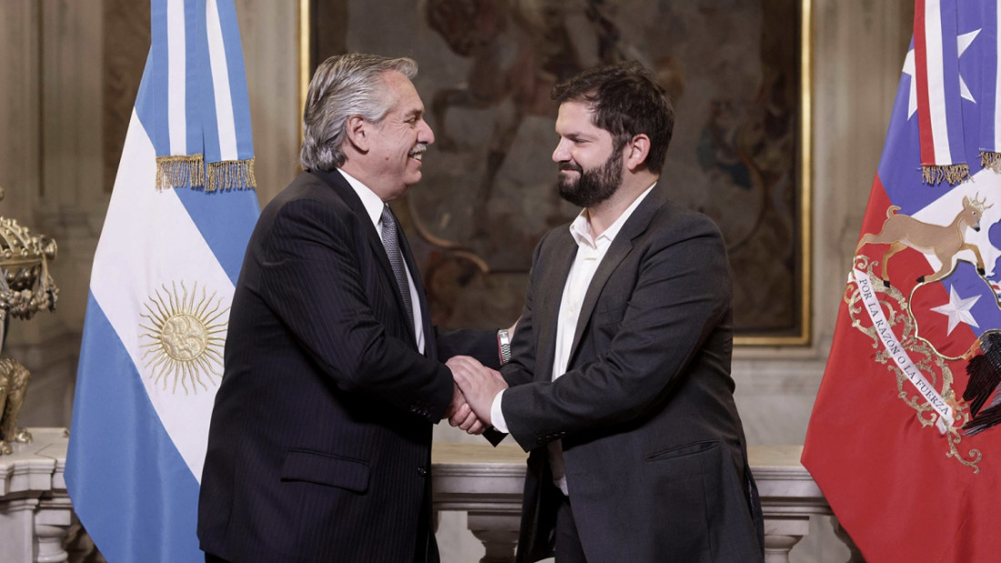 Alberto Fernández viaja a Chile para fortalecer la relación bilateral con Gabriel Boric 