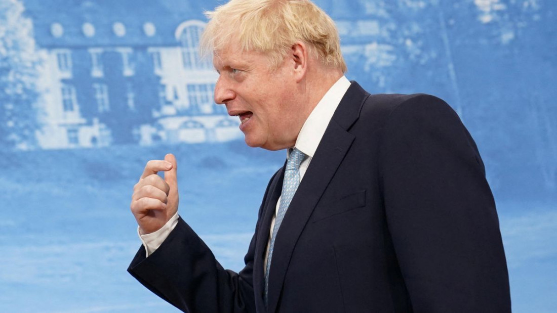 Boris Johnson empeoró y fue internado en terapia intensiva