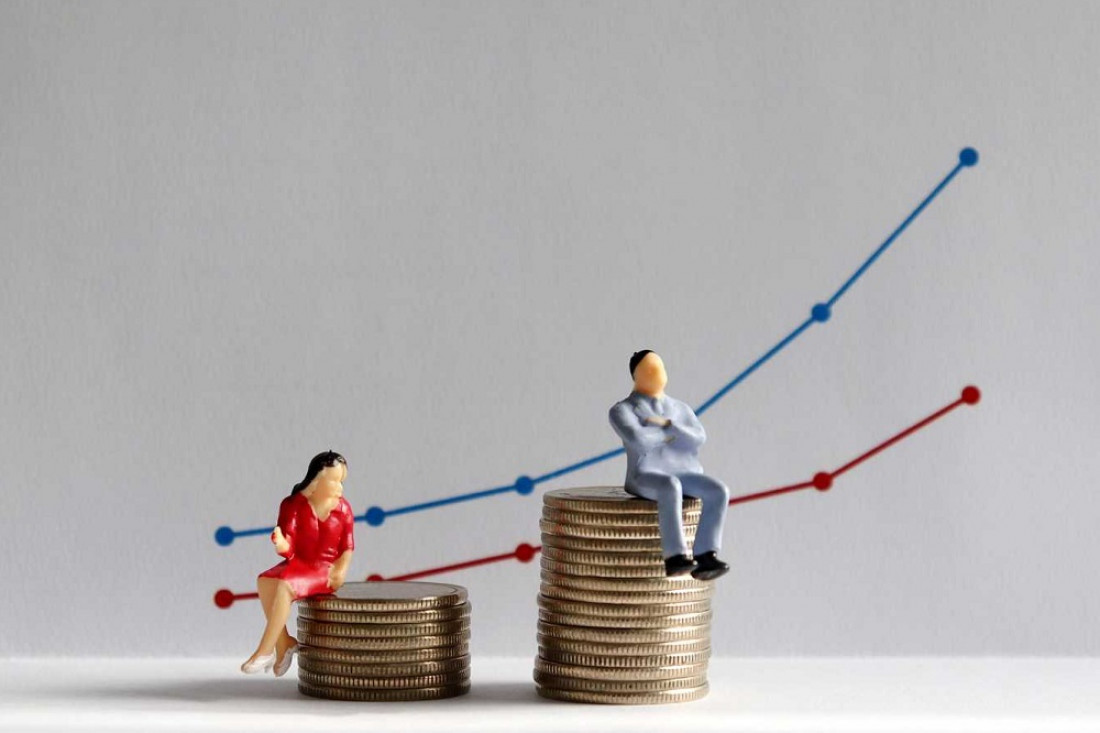 La brecha salarial entre varones y mujeres se mantiene por arriba del 25% 