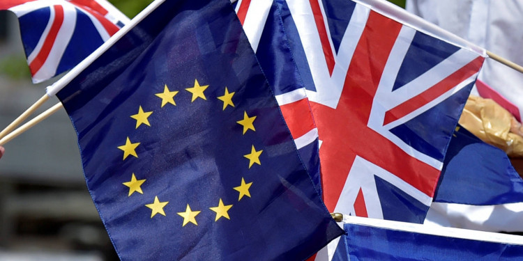 La Unión Europea flexibiliza su postura con el Reino Unido