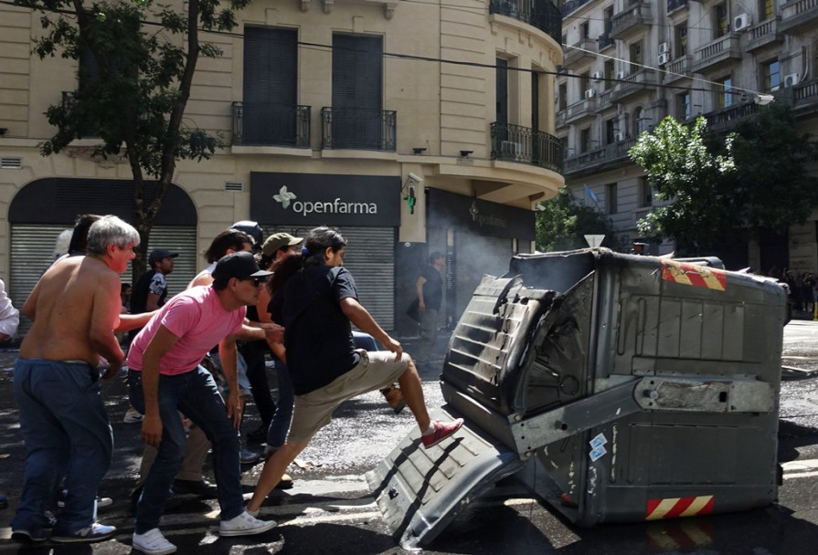 imagen Fotogalería: Un día de furia en el Congreso