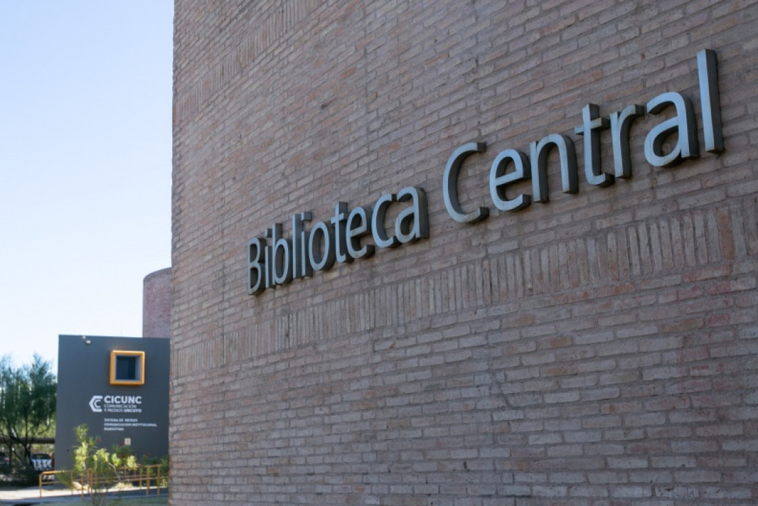 Día del Lector y la Lectora: nueva edición de "Libro Libre" en la Biblioteca Central de la UNCUYO