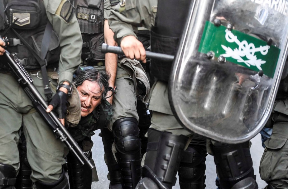 imagen Fotogalería: Un día de furia en el Congreso