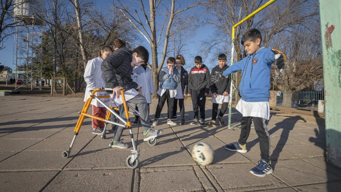 Educación especial: entre el paradigma médico y el modelo social de la discapacidad