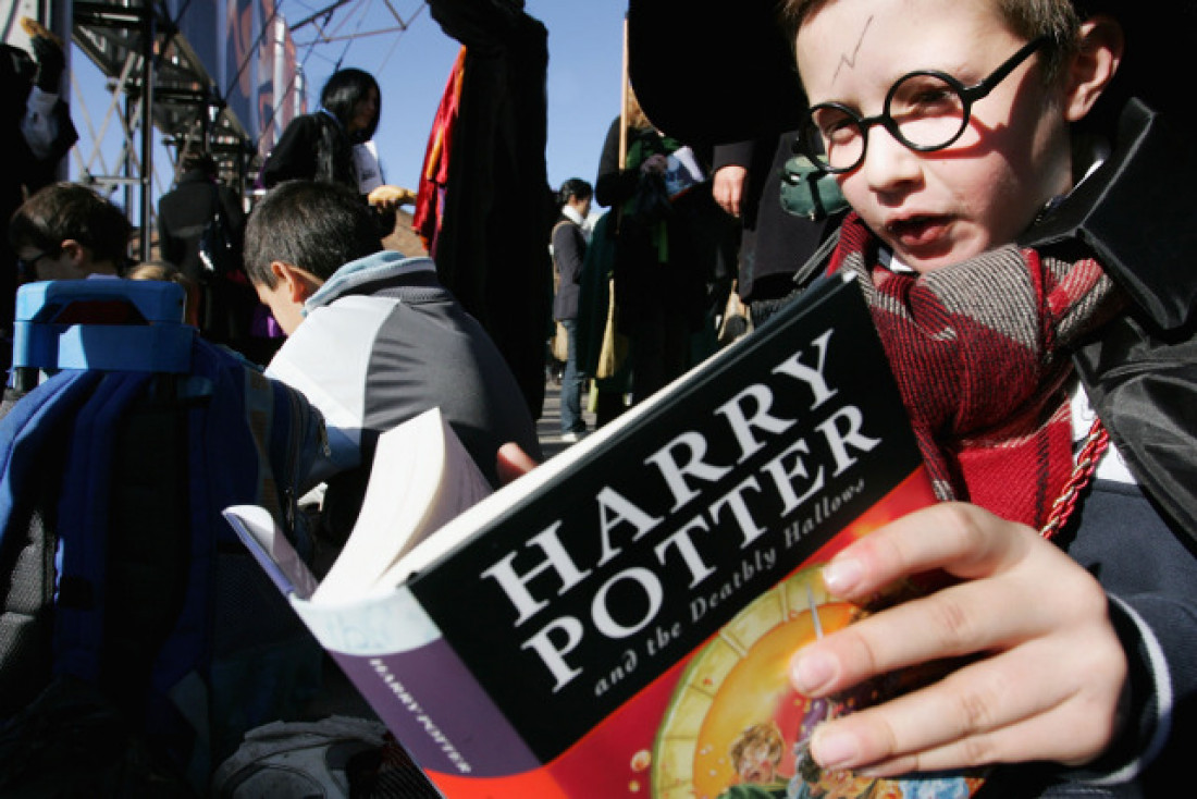 Fanáticos y fanáticas de Harry Potter en Argentina celebran su cumpleaños