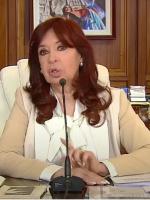 Tras más de dos horas y media, Cristina finalizó su descargo con acusaciones a fiscales y a la oposición