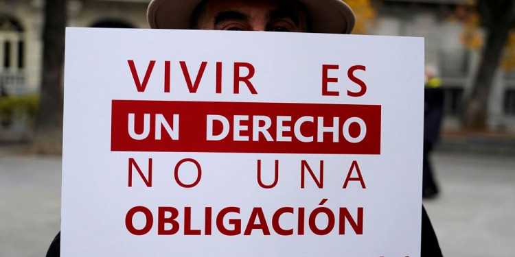 Eutanasia: un tema pendiente que nunca llega a debatirse en el Congreso 