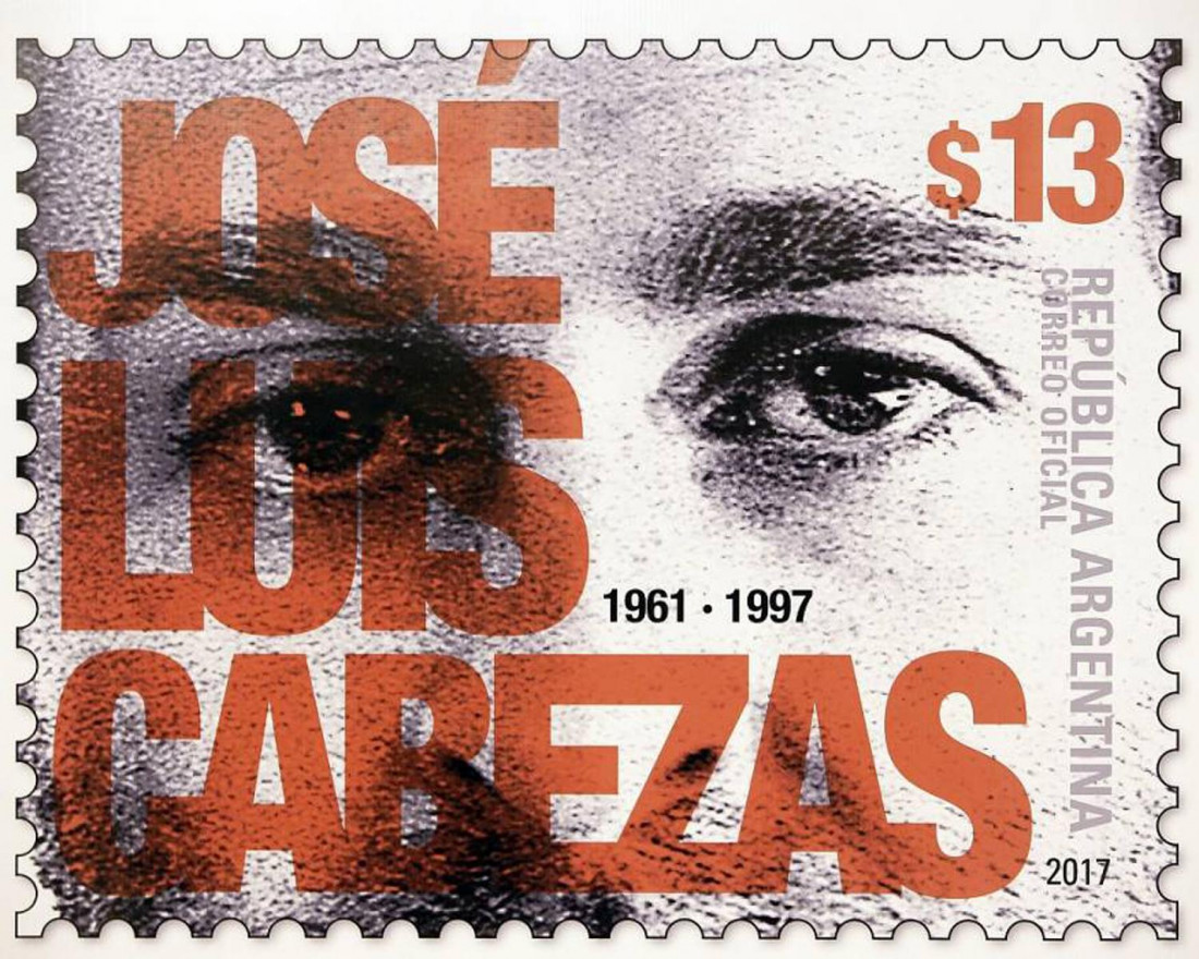 Homenaje a Cabezas: su rostro reflejado en un sello postal