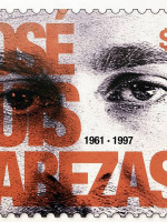Homenaje a Cabezas: su rostro reflejado en un sello postal
