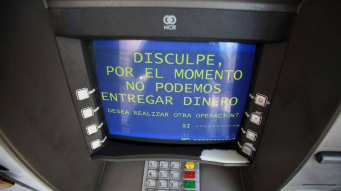 Por el paro bancario, aconsejan sacar dinero de los supermercados