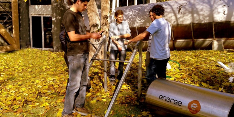 Iluminar al mundo con energía solar, ¿es posible?