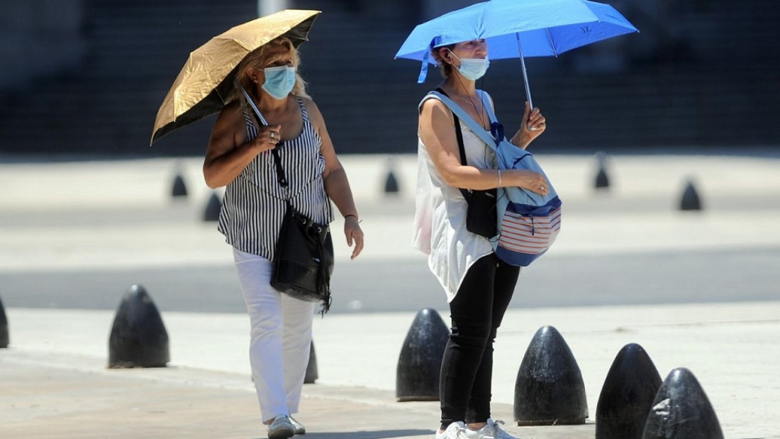 Preocupación por la ola de calor: medidas para evitar problemas de salud en una semana extrema