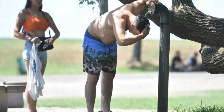 Se mantiene el calor intenso, con once provincias bajo alerta por altas temperaturas