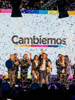 Con distintas variantes, el oficialismo conformó Cambiemos en 23 distritos