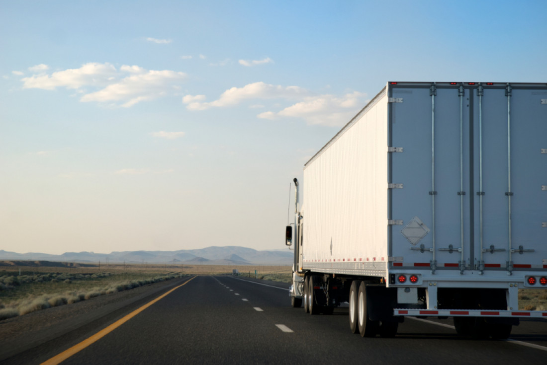 Restringen el tránsito de camiones hacia Chile
