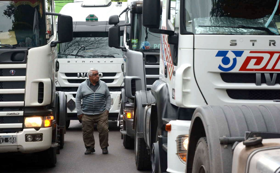 Nuevo "camionazo" hacia la Municipalidad de Las Heras