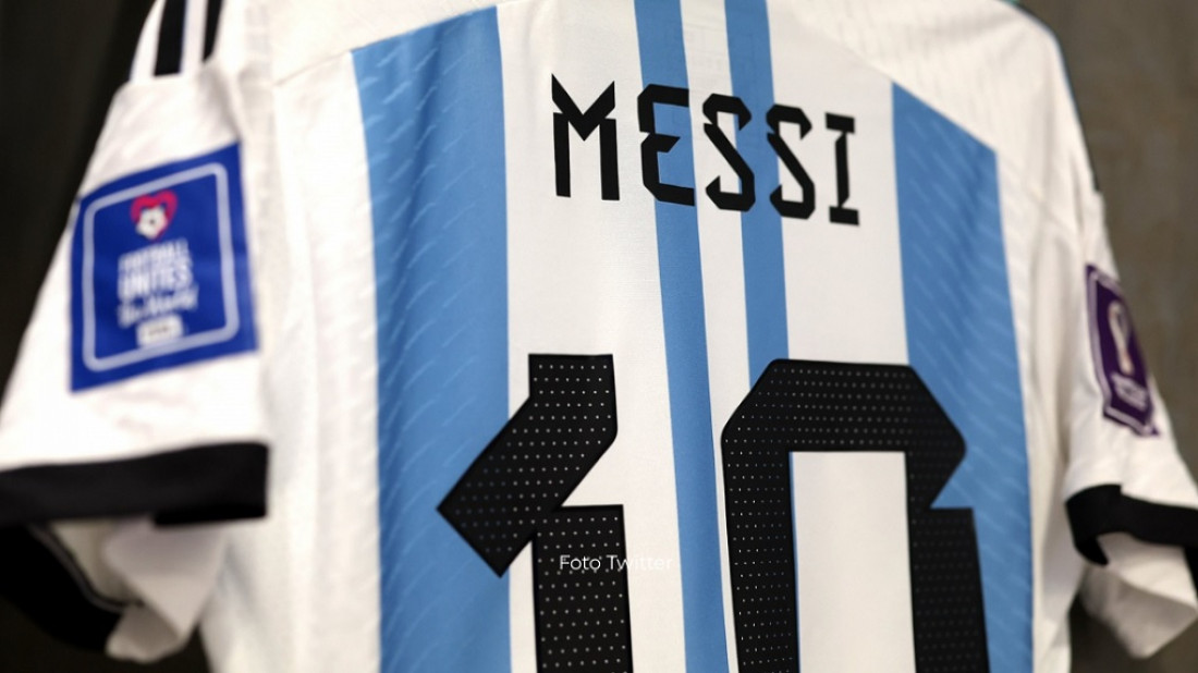 Argentina usará la camiseta celeste y blanca en la final, como en 1978 y 1986